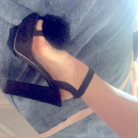 Block Boock Heels - Picture 3 of 3